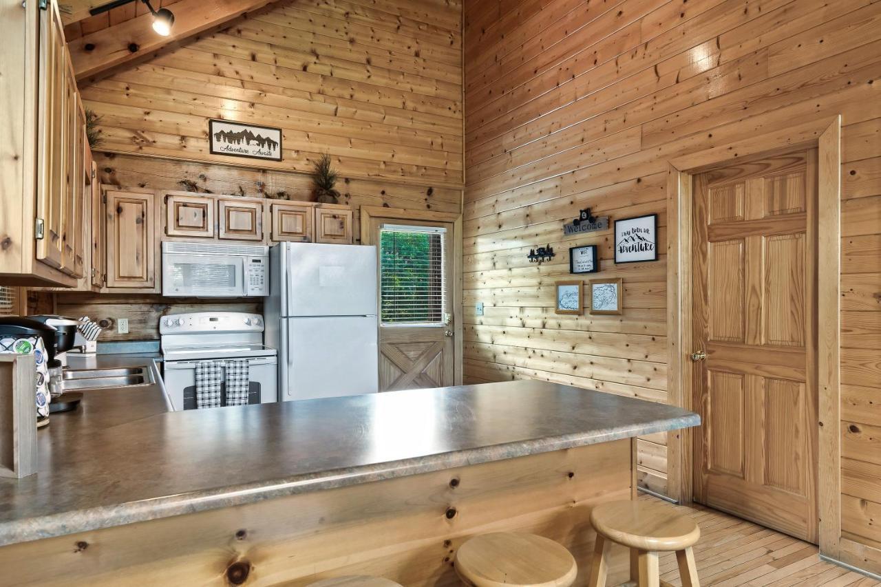 פיג'ן פורג' Cozy Log Cabin!! In Heart Of Pf & Close To The Smokies מראה חיצוני תמונה