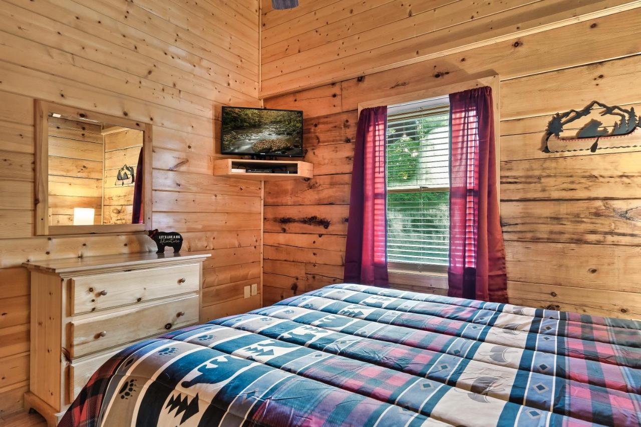 פיג'ן פורג' Cozy Log Cabin!! In Heart Of Pf & Close To The Smokies מראה חיצוני תמונה