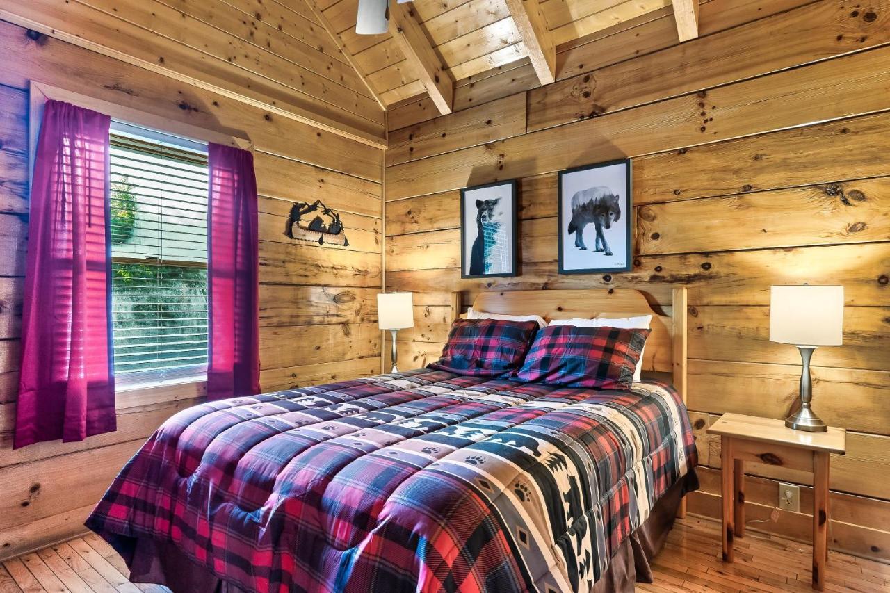 פיג'ן פורג' Cozy Log Cabin!! In Heart Of Pf & Close To The Smokies מראה חיצוני תמונה